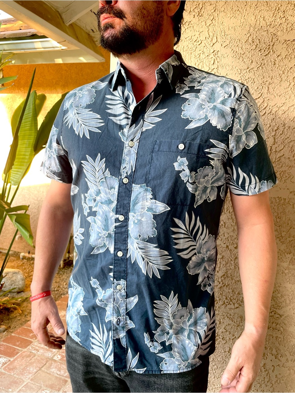 American Eagle Outfitters Navy Blue Floral Short Sleeve Button-Up